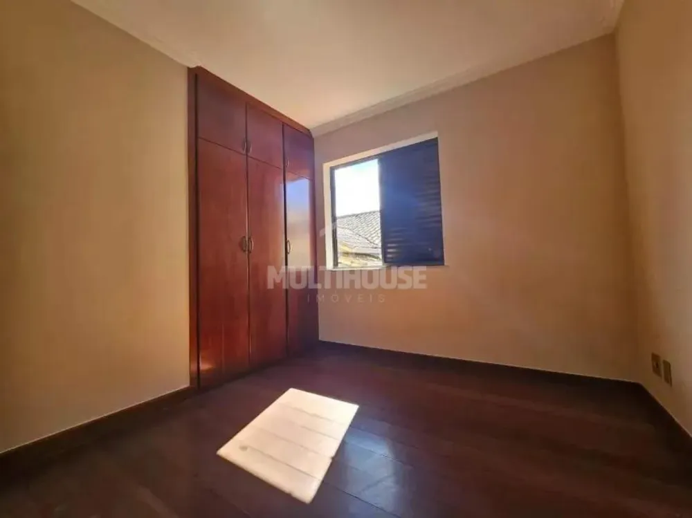 Casa, 5 quartos, 330 m² - Foto 5
