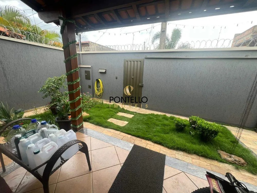 Casa, 4 quartos, 205 m² - Foto 2
