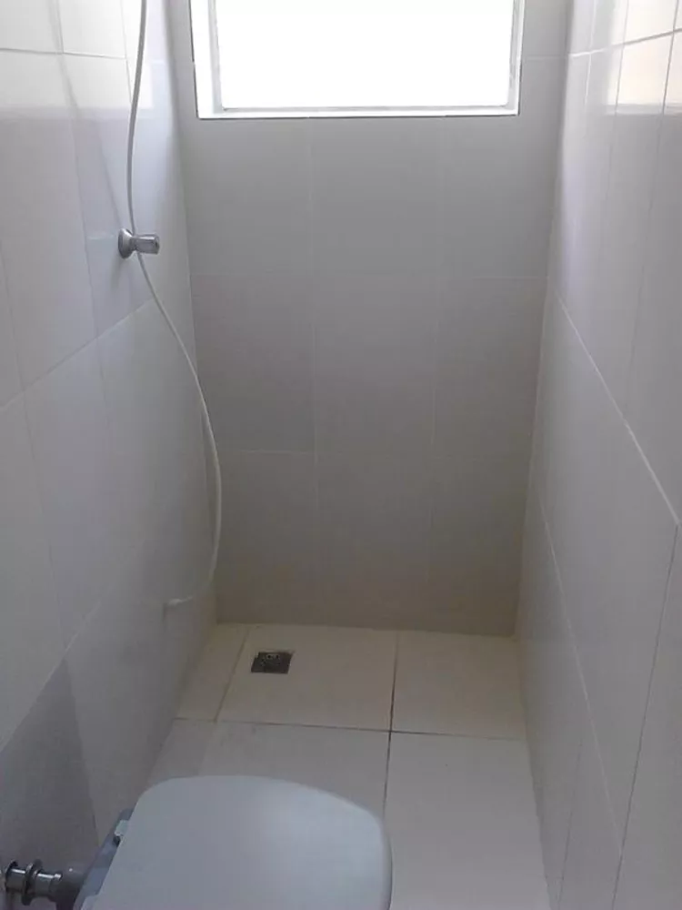 Apartamento para alugar com 3 quartos, 100m² - Foto 12