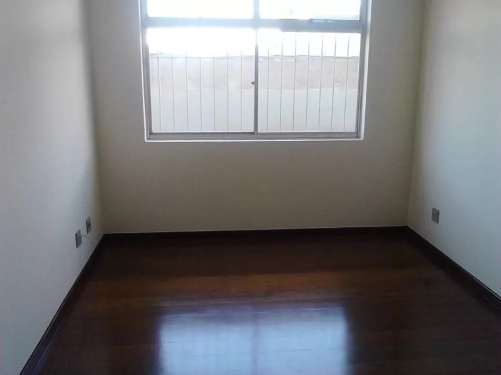 Apartamento para alugar com 3 quartos, 100m² - Foto 1