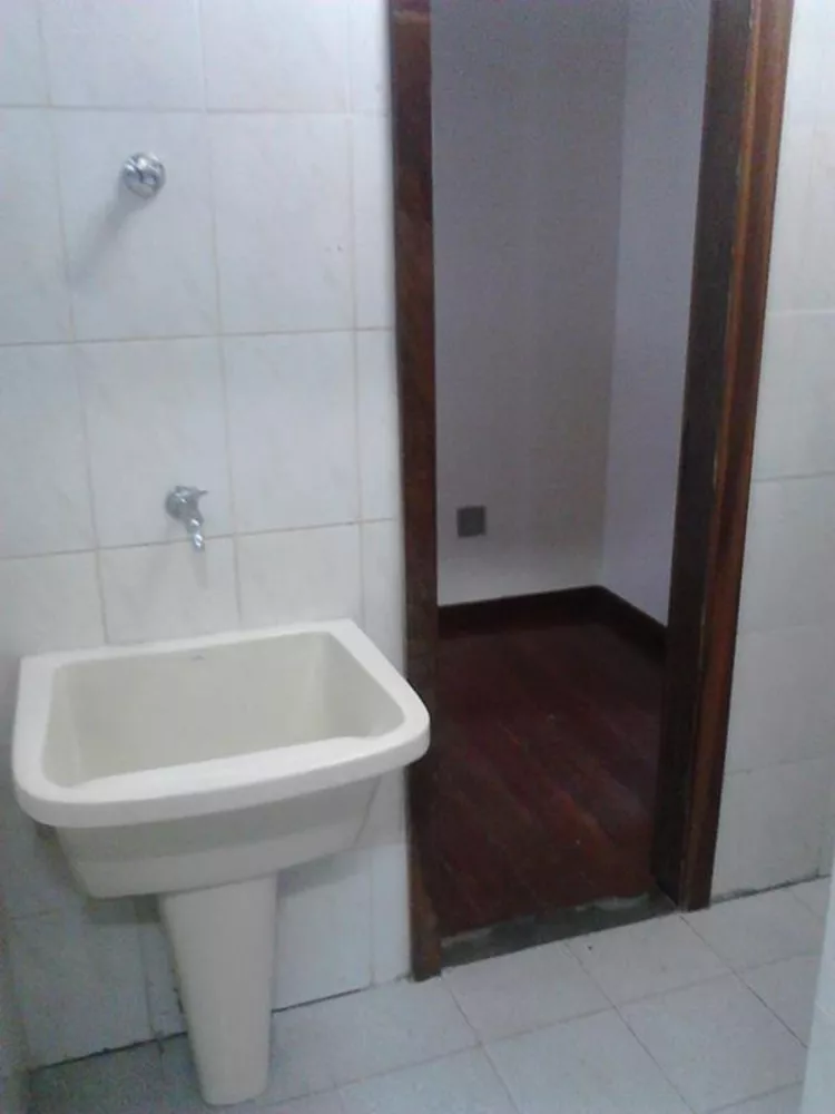 Apartamento para alugar com 3 quartos, 100m² - Foto 13