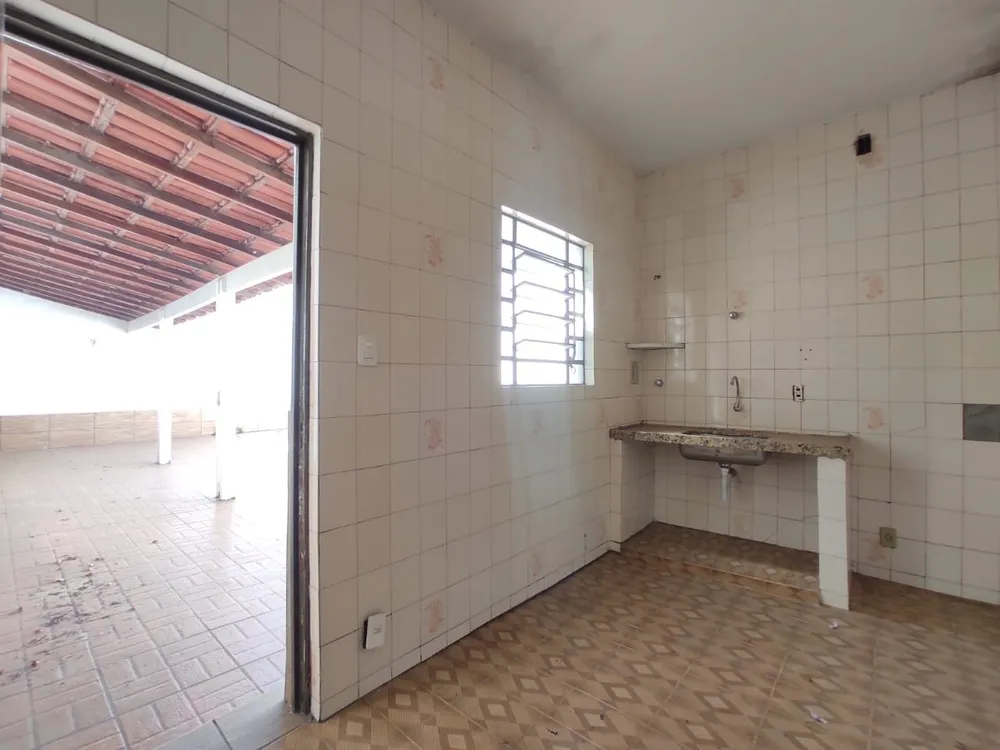 Casa, 6 quartos, 286 m² - Foto 1