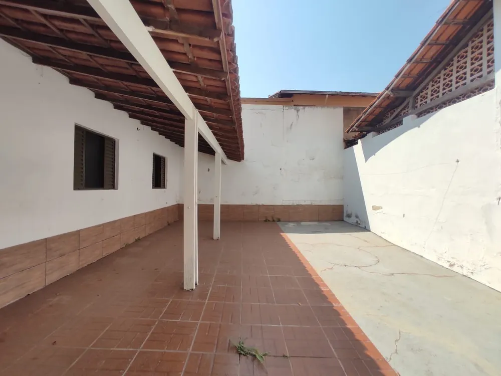Casa, 6 quartos, 286 m² - Foto 2