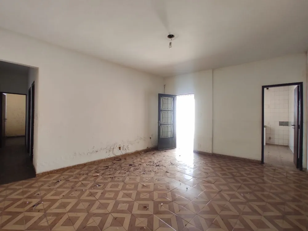 Casa, 6 quartos, 286 m² - Foto 3