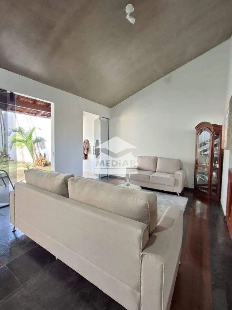 Casa, 3 quartos, 415 m² - Foto 3