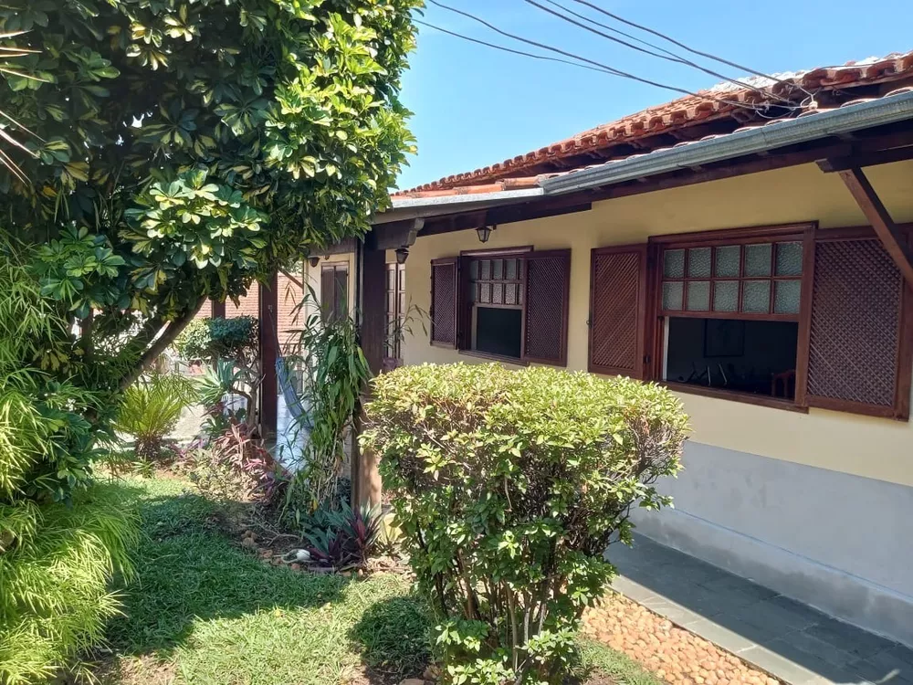 Casa à venda com 3 quartos, 194m² - Foto 4