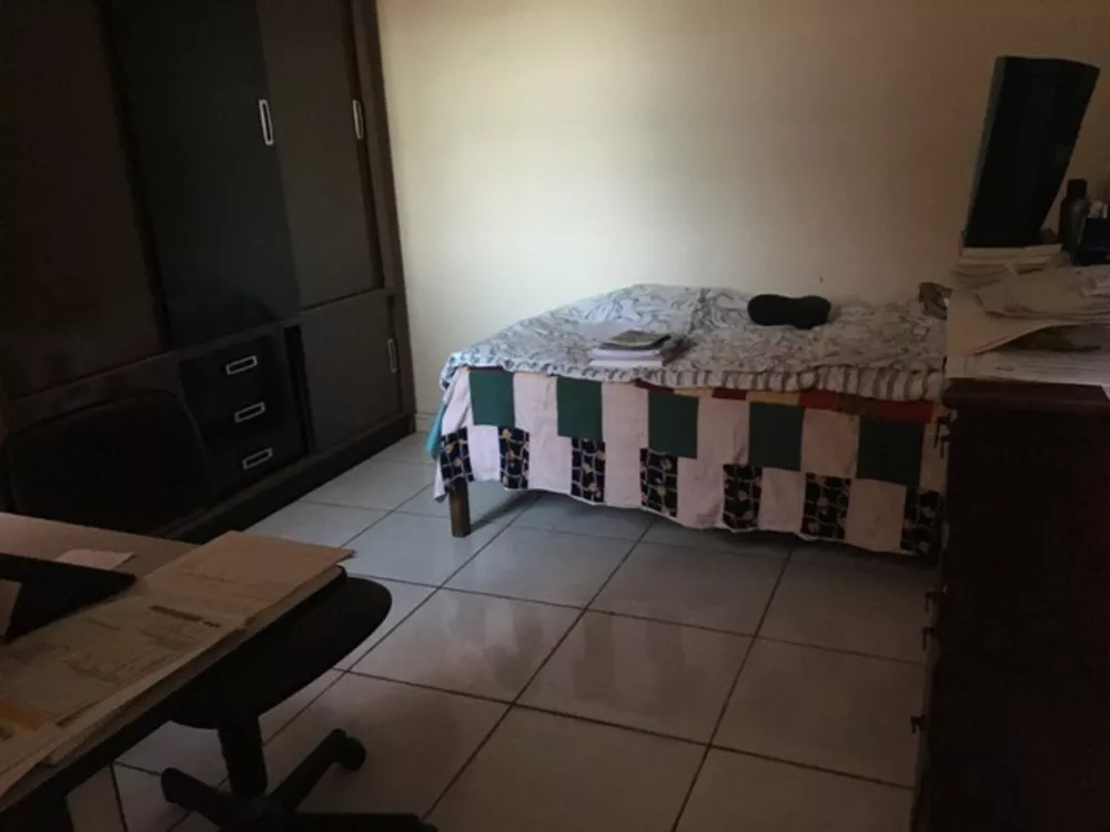 Casa à venda com 3 quartos, 295m² - Foto 3