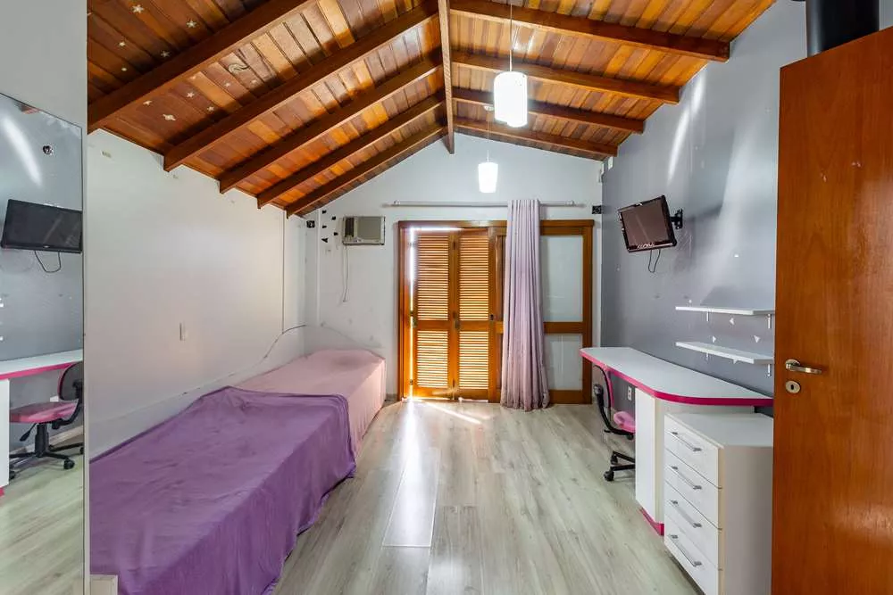 Casa à venda com 4 quartos, 244m² - Foto 16