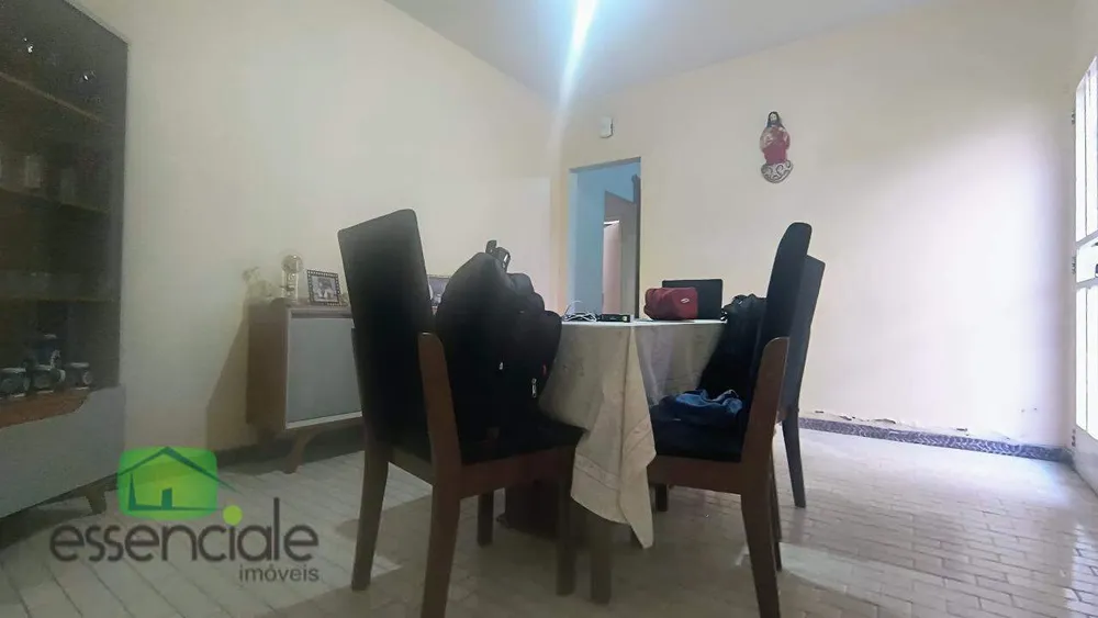 Casa, 3 quartos, 204 m² - Foto 3
