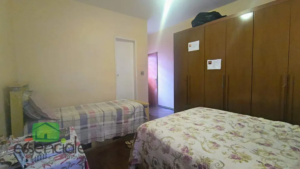Casa, 3 quartos, 204 m² - Foto 1