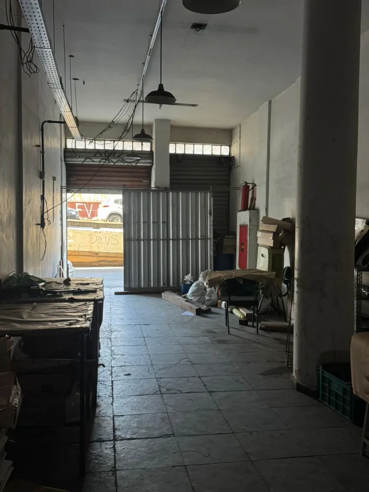 Loja-Salão, 210 m² - Foto 1