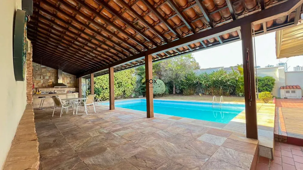 Casa, 5 quartos, 1063 m² - Foto 1