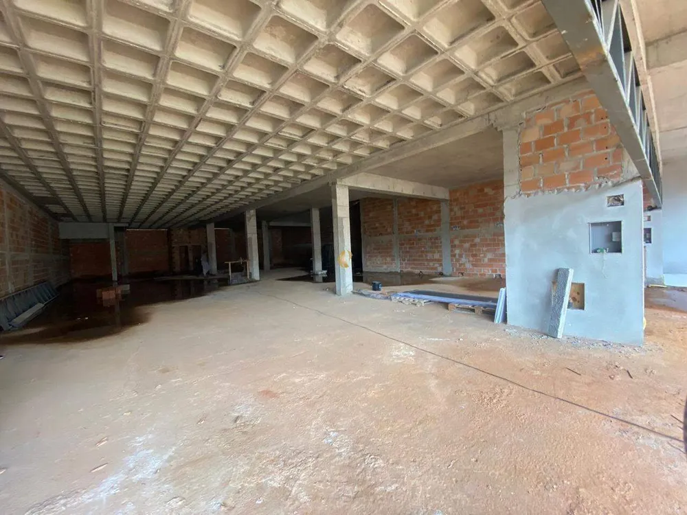 Loja-Salão, 241 m² - Foto 1