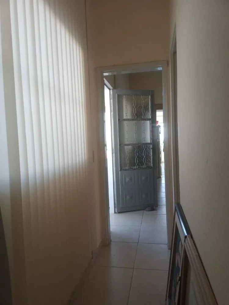 Casa à venda com 4 quartos, 220m² - Foto 22