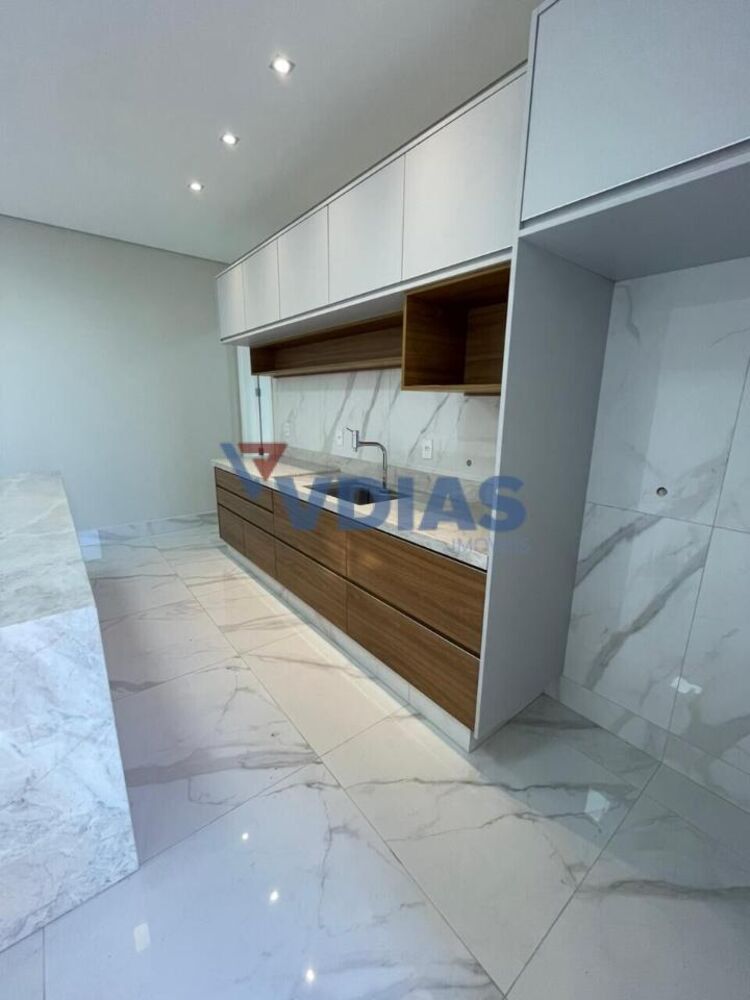 Casa de Condomínio à venda com 3 quartos, 300m² - Foto 4