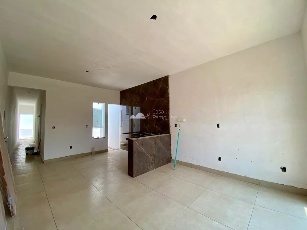 Casa à venda com 2 quartos, 90m² - Foto 4