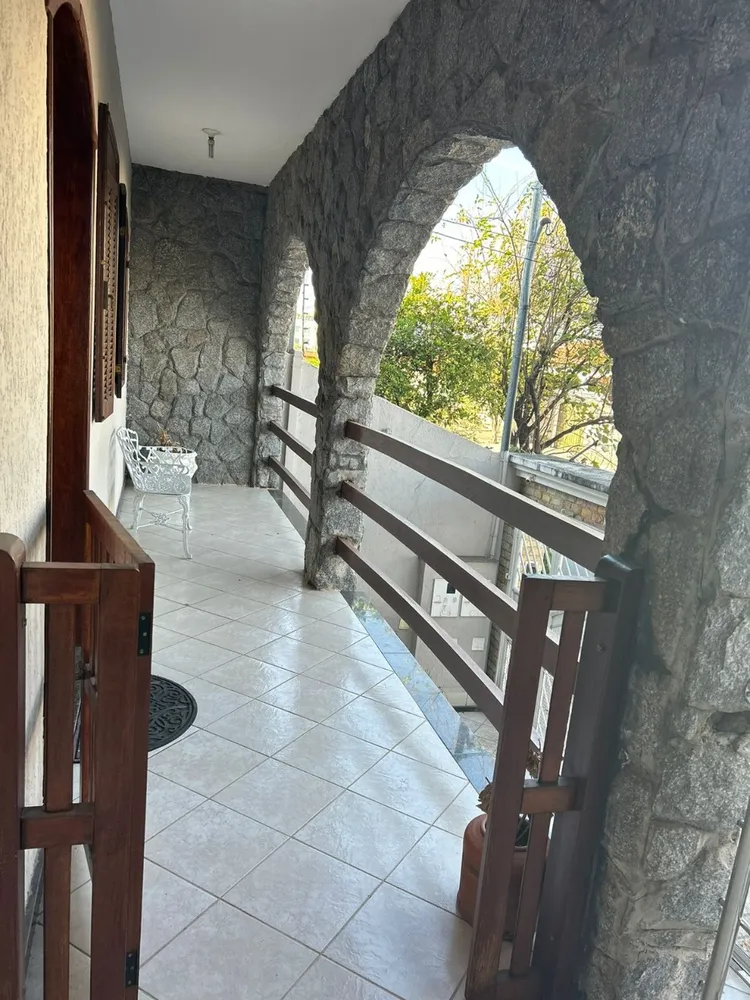 Casa, 5 quartos, 179 m² - Foto 2