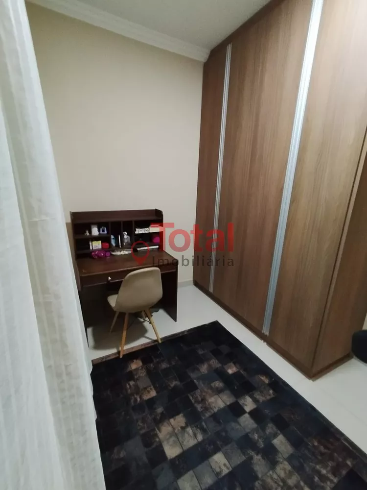 Apartamento à venda com 3 quartos, 94m² - Foto 3