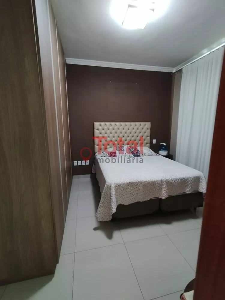 Apartamento à venda com 3 quartos, 94m² - Foto 4