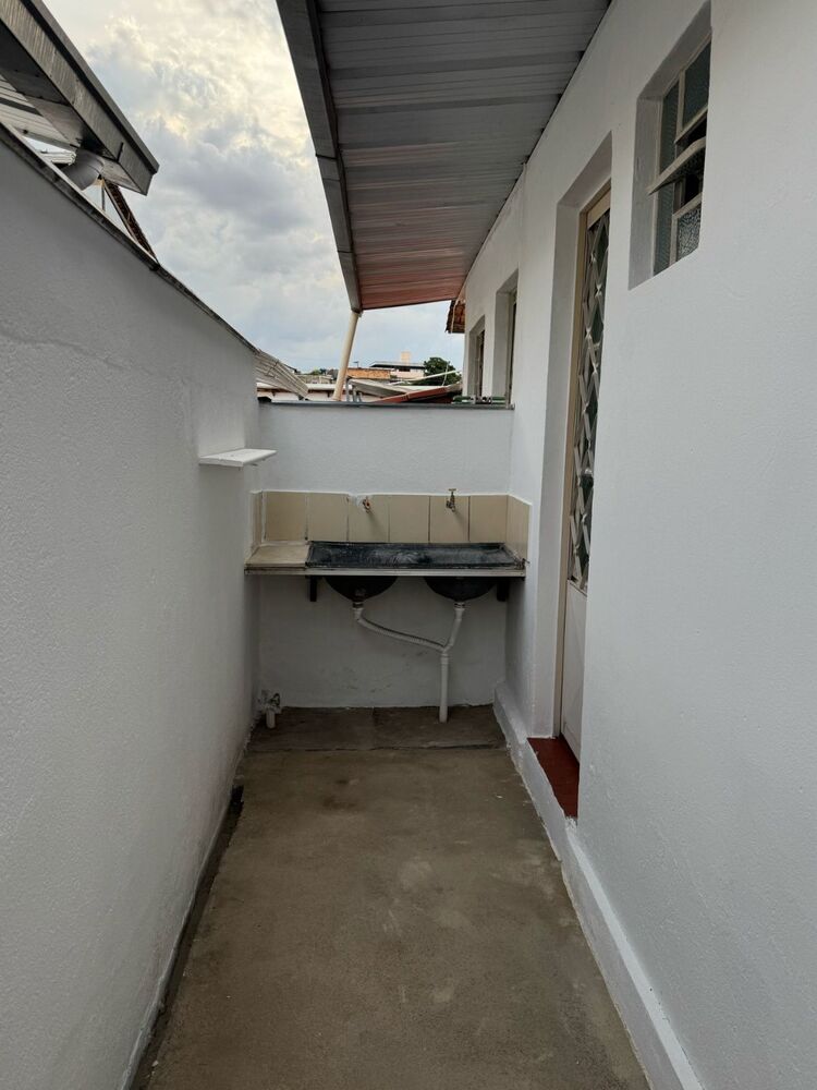 Casa para alugar com 1 quarto, 50m² - Foto 5