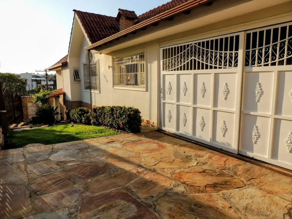 Casa, 4 quartos, 657 m² - Foto 1