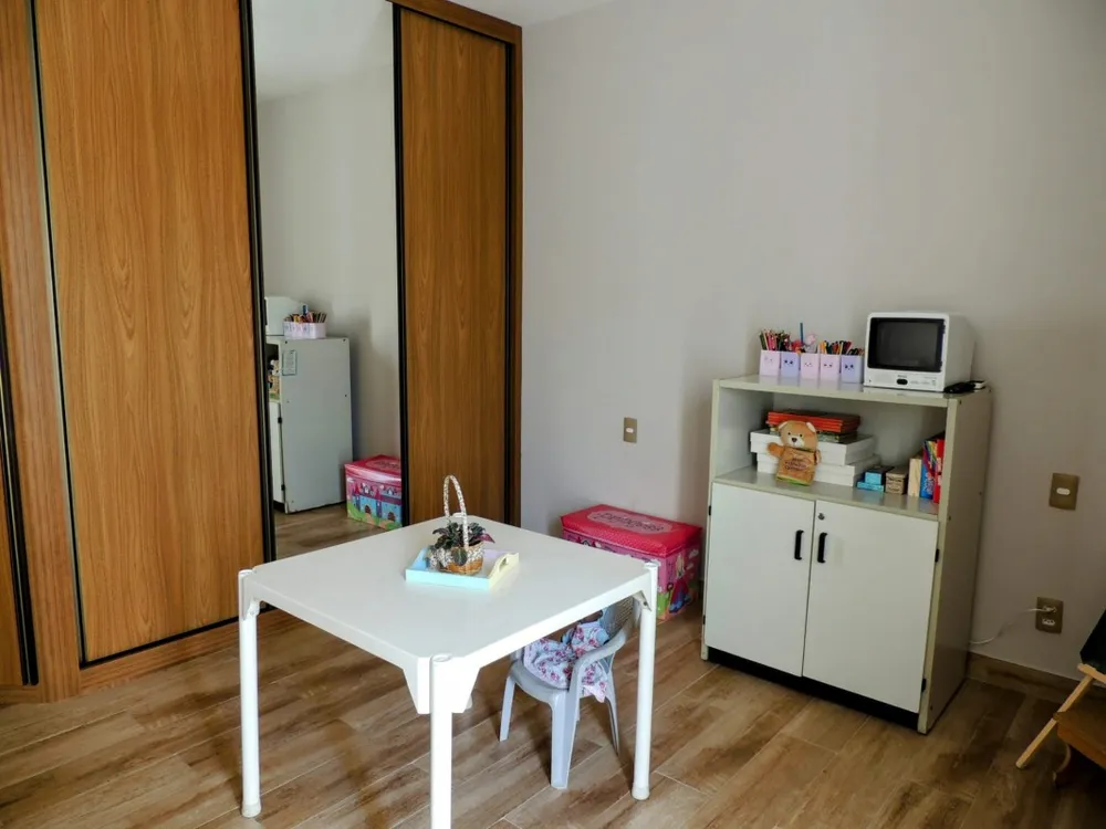 Casa, 4 quartos, 657 m² - Foto 3