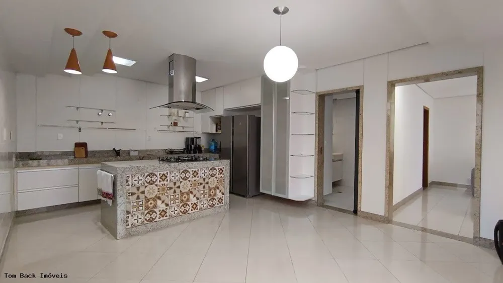 Cobertura, 4 quartos, 214 m² - Foto 2