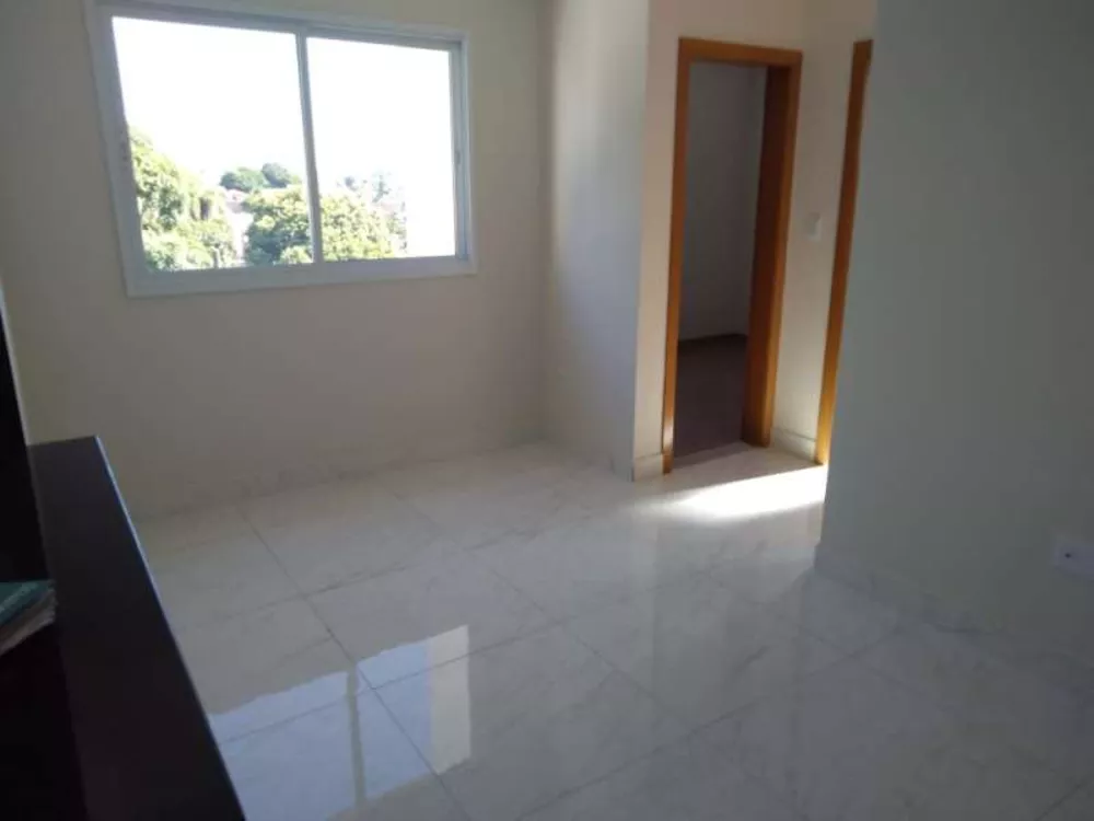 Apartamento à venda com 2 quartos, 50m² - Foto 3