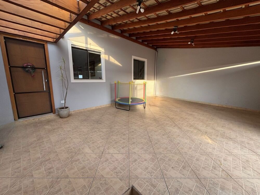 Casa à venda com 2 quartos, 140m² - Foto 4