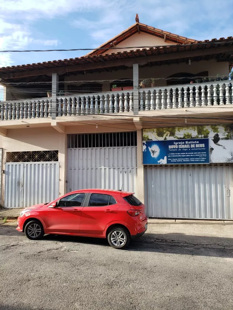 Casa à venda com 3 quartos, 400m² - Foto 1