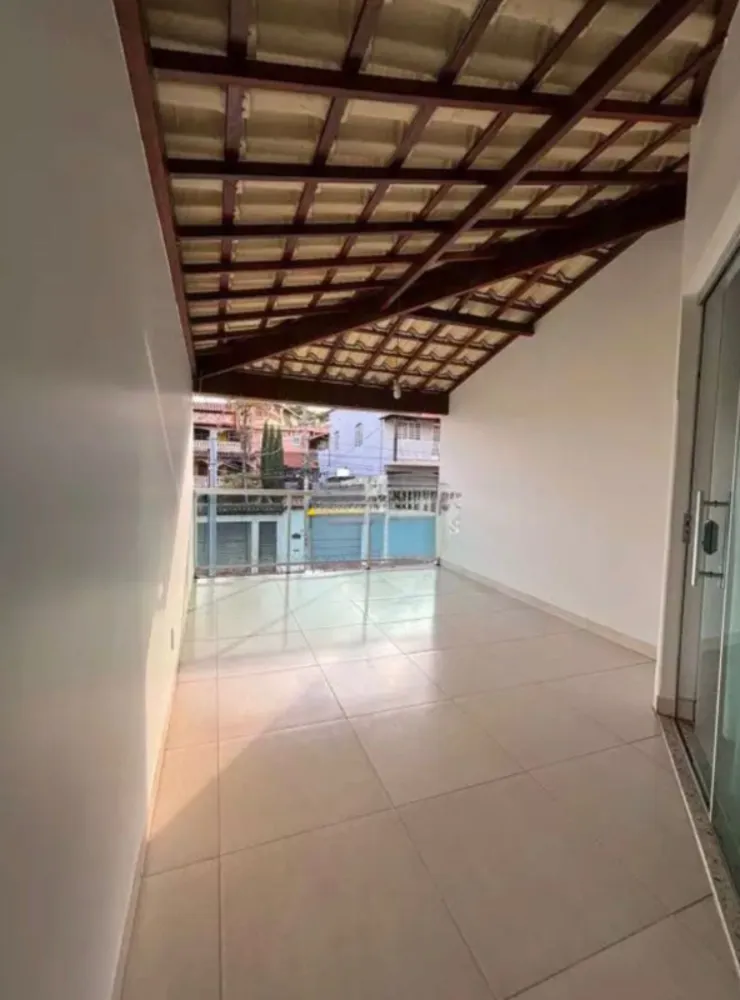 Casa, 3 quartos, 249 m² - Foto 2