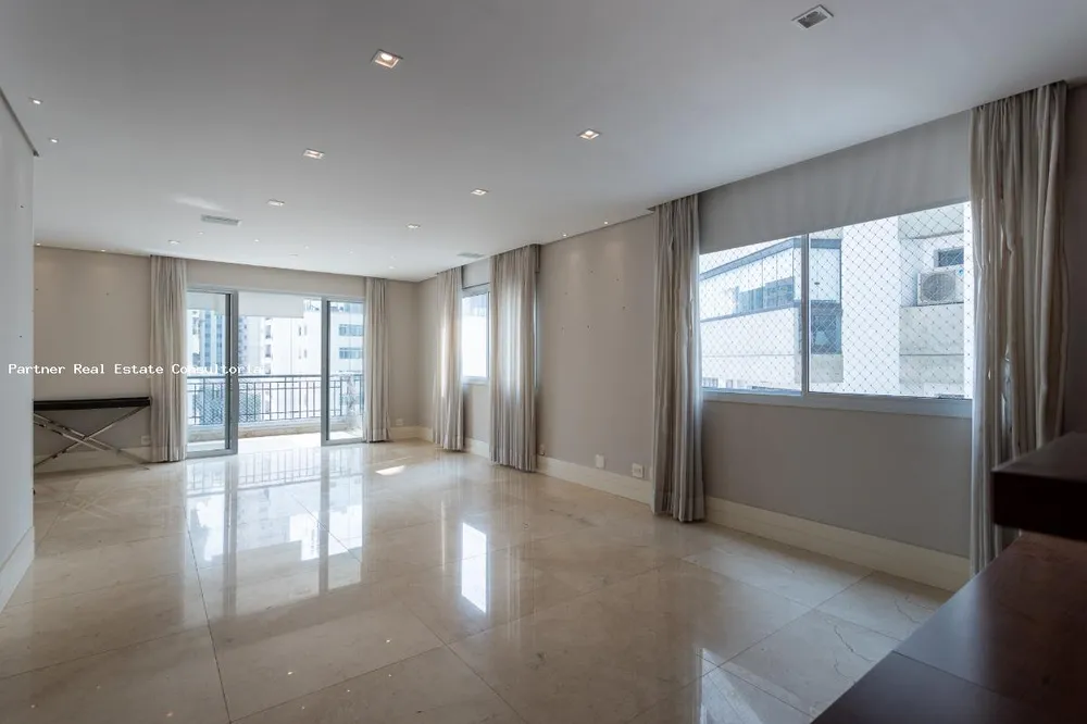 Apartamento, 4 quartos, 222 m² - Foto 2