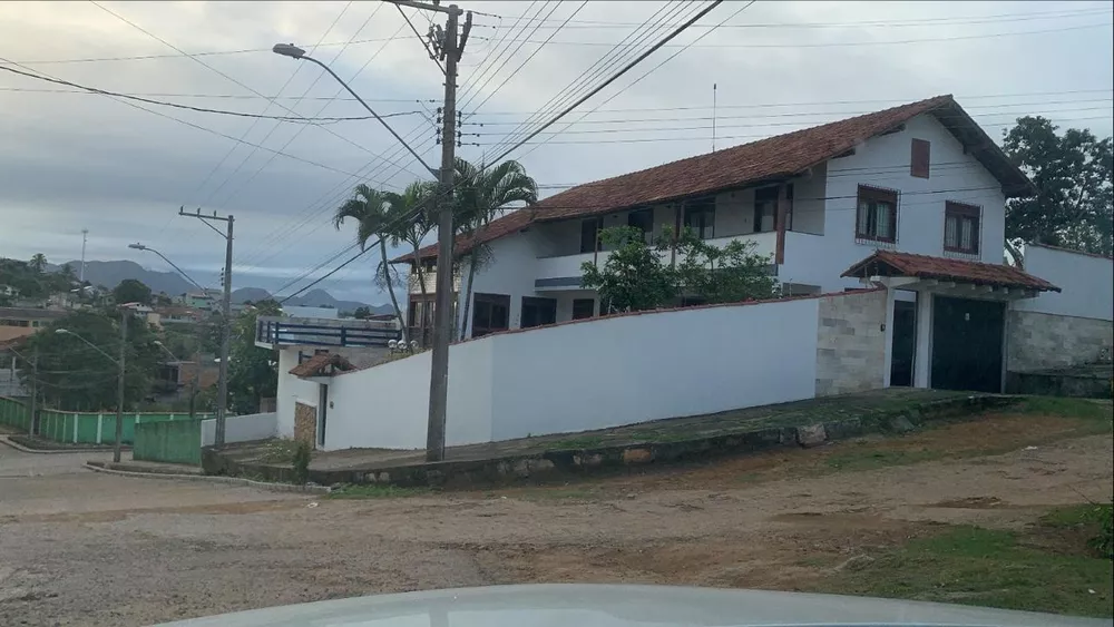 Casa à venda com 6 quartos, 500m² - Foto 4