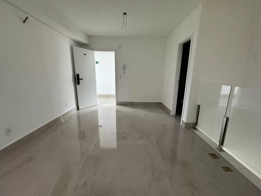 Apartamento à venda com 3 quartos, 145m² - Foto 1