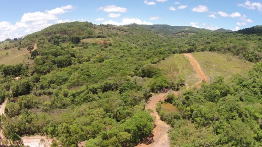 Chácara à venda com 1 quarto, 20000m² - Foto 2