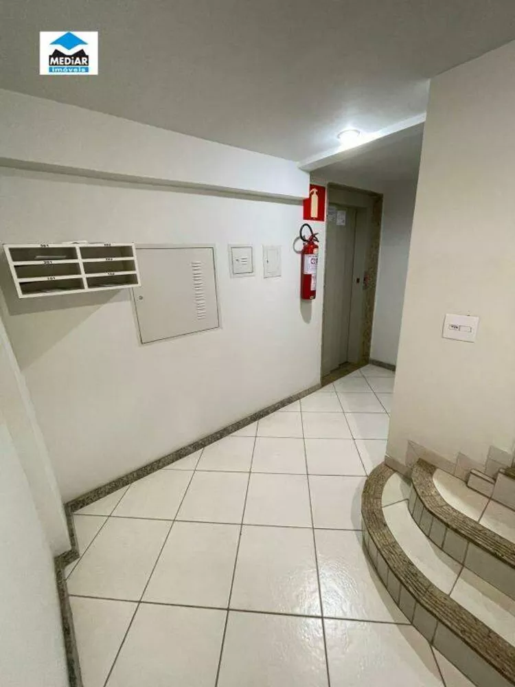 Cobertura à venda com 3 quartos, 147m² - Foto 2