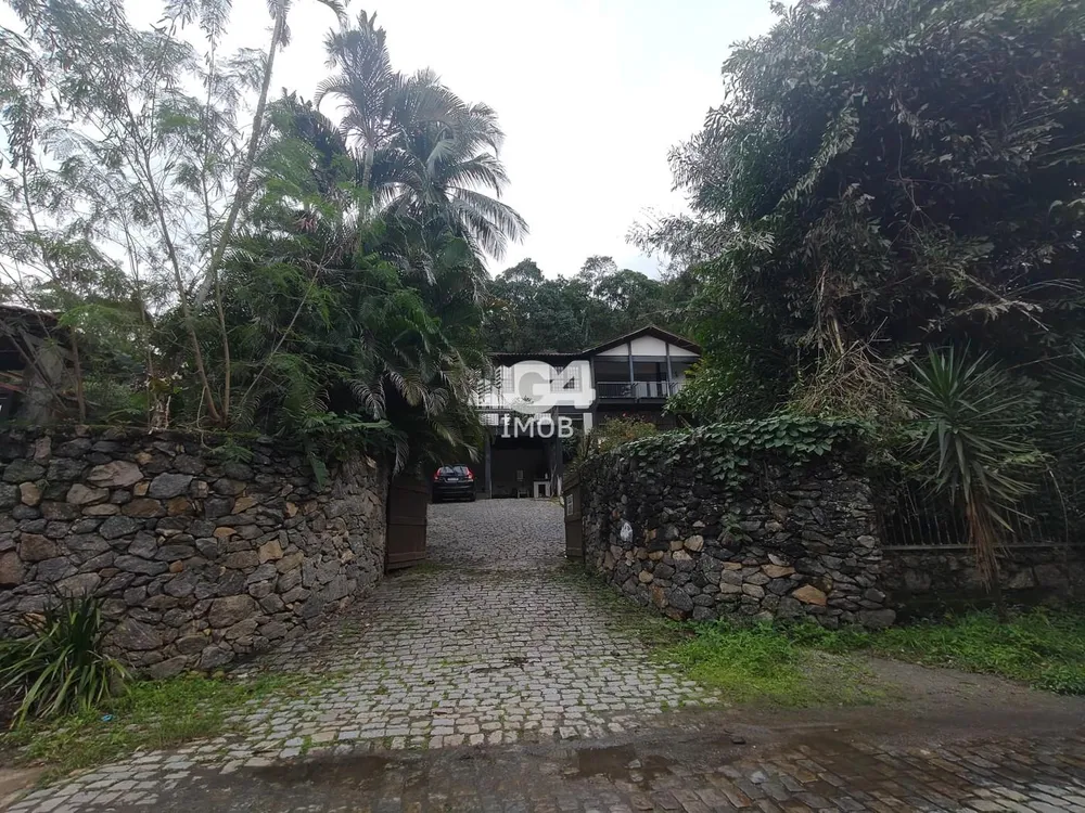 Casa, 5 quartos, 2100 m² - Foto 1