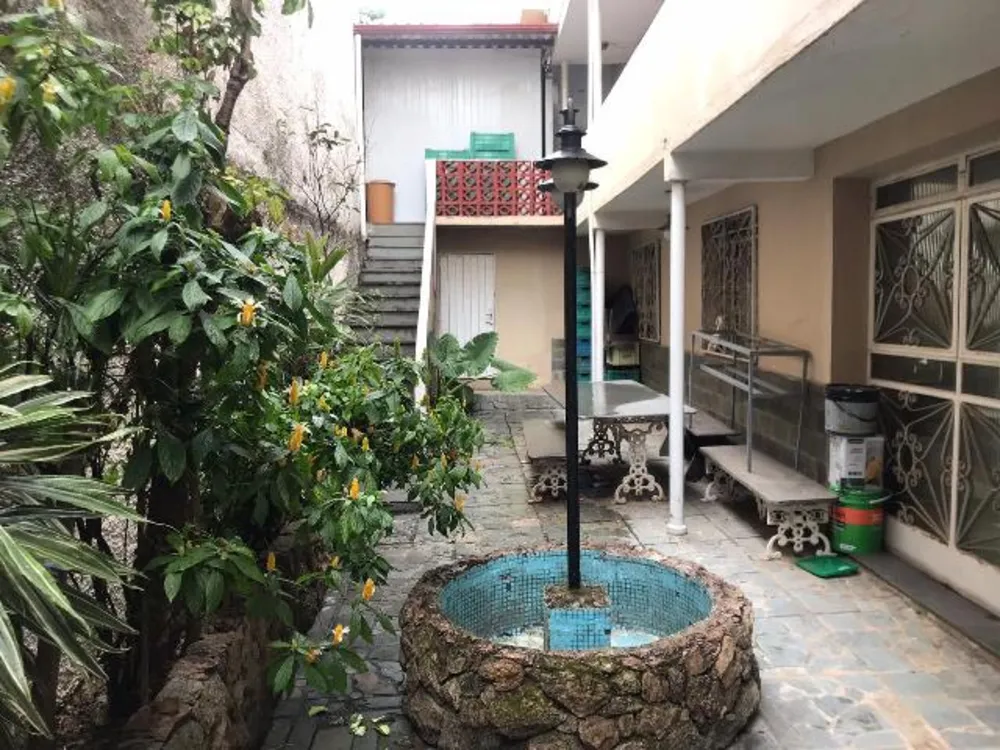 Casa, 6 quartos, 360 m² - Foto 2