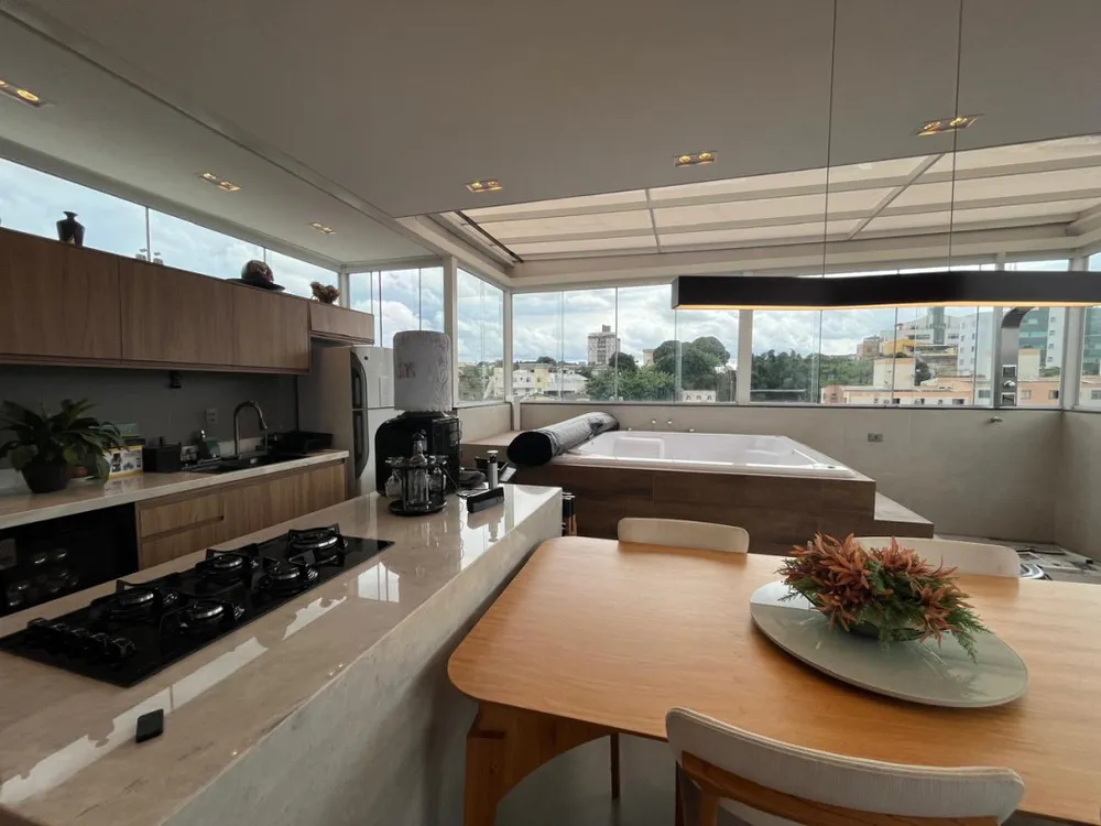 Cobertura, 3 quartos, 162 m² - Foto 1