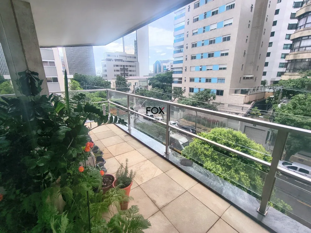 Apartamento, 4 quartos, 296 m² - Foto 1