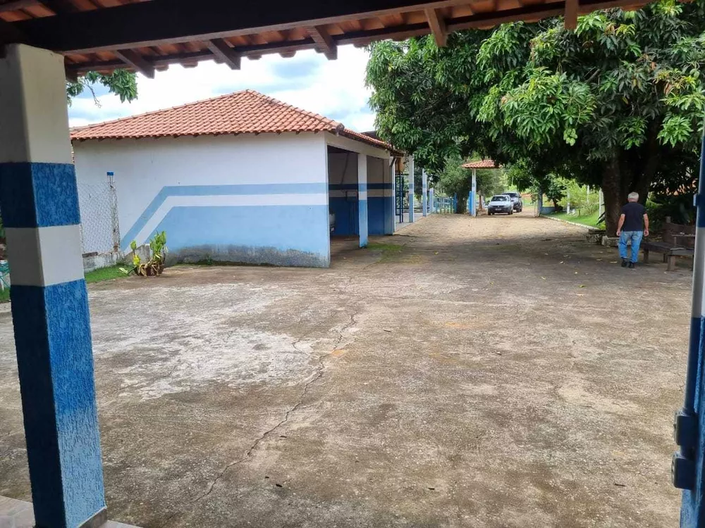 Chácara à venda com 3 quartos, 338800m² - Foto 17