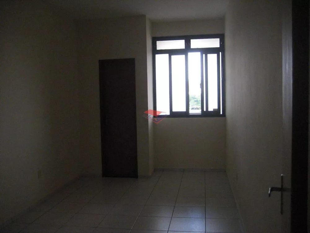 Apartamento à venda com 2 quartos, 101m² - Foto 11