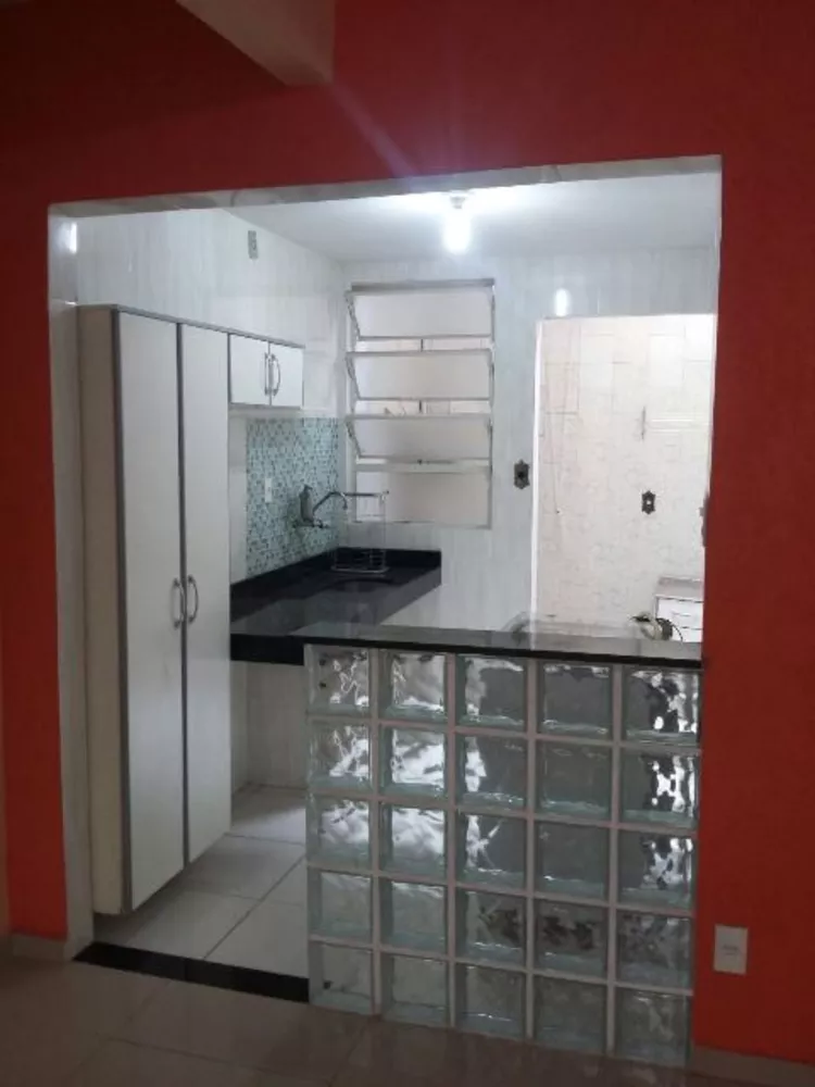 Casa à venda com 3 quartos, 66m² - Foto 8