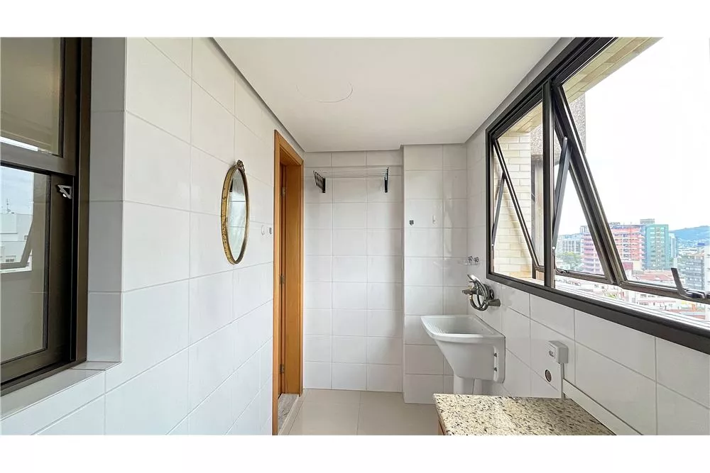 Apartamento à venda com 3 quartos, 143m² - Foto 20