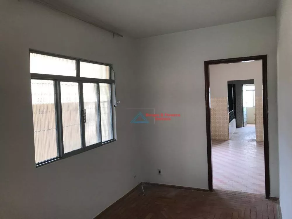 Casa à venda com 5 quartos, 278m² - Foto 6