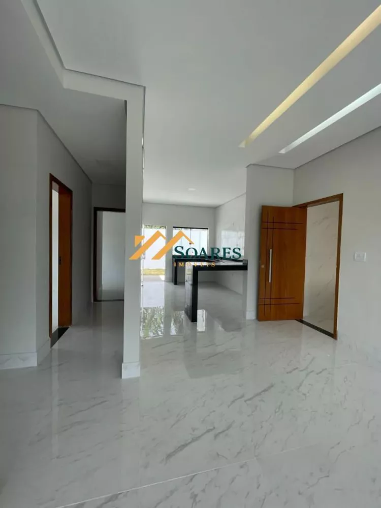 Casa à venda com 3 quartos, 360m² - Foto 1