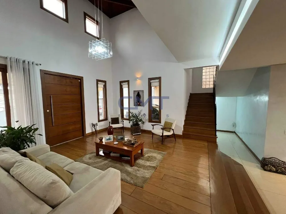 Casa, 5 quartos, 400 m² - Foto 1