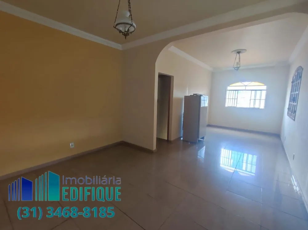 Casa, 3 quartos, 335 m² - Foto 1