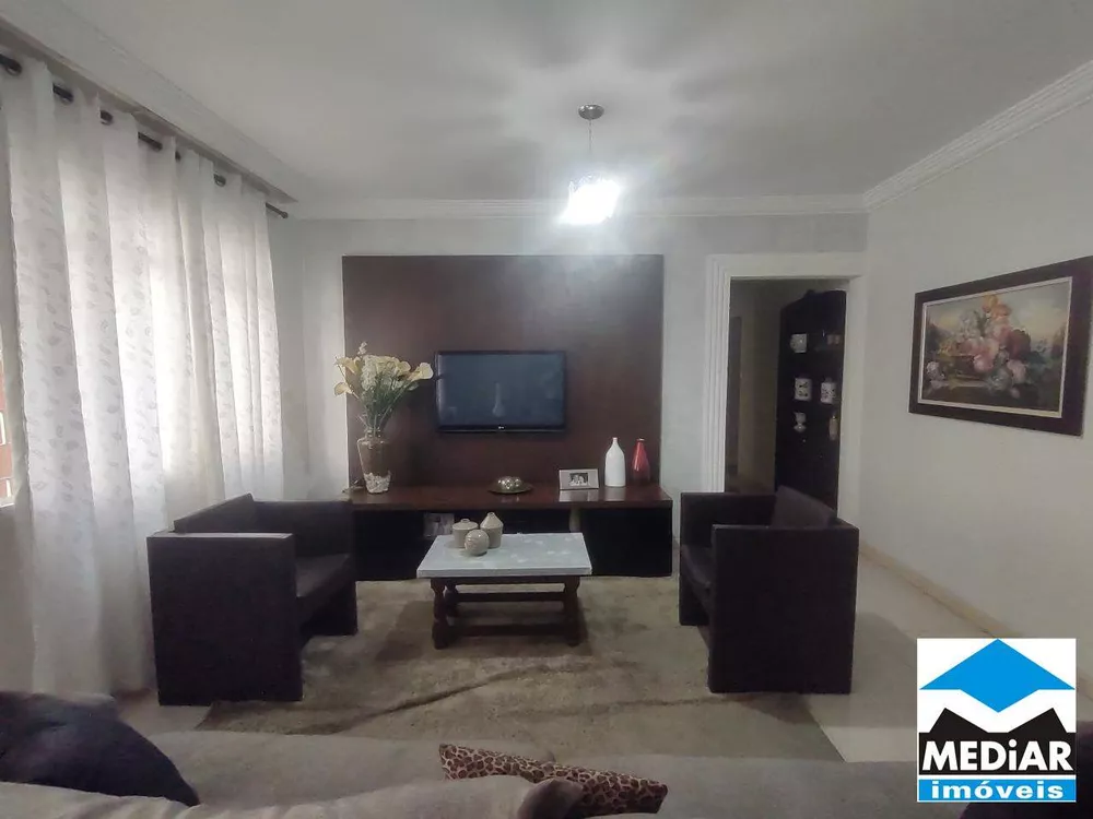 Apartamento à venda com 3 quartos, 253m² - Foto 3