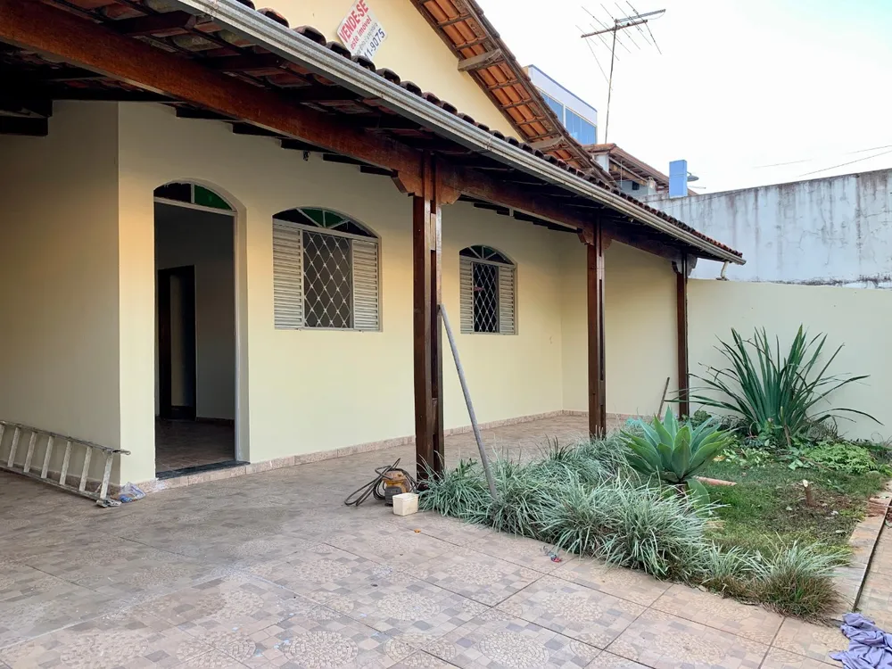 Casa, 3 quartos, 200 m² - Foto 1